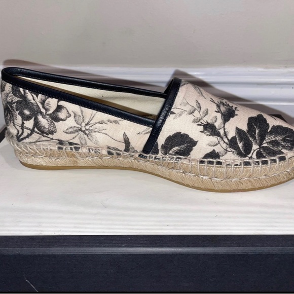 GUCCI Canvas Espadrilles - Picture 6 of 12